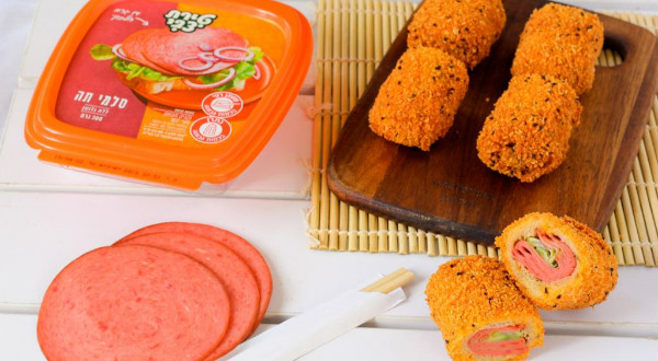 سوشي بسطرمة سلامي شاي 