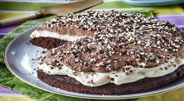 كعكة كريم الشوكو والفانيل