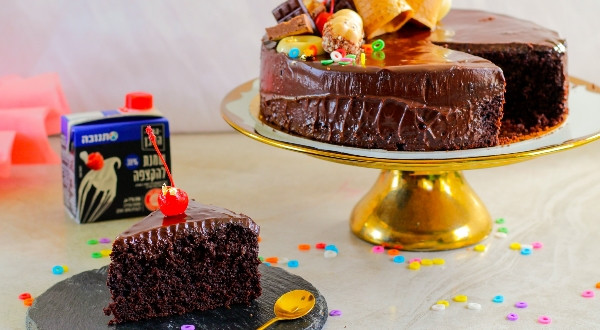 كعكة الشوكولاطة الساخنة بنكهة البرتقال